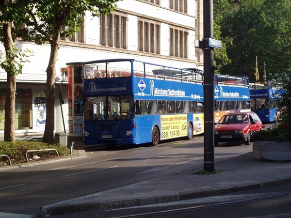 039-Экскурсионный автобус